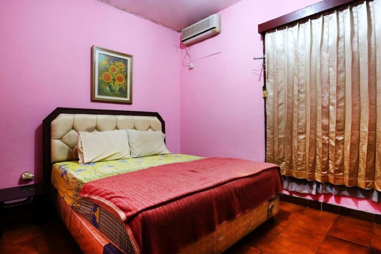 Oyo 2256 Danysa Guesthouse Jakarta Exterior photo