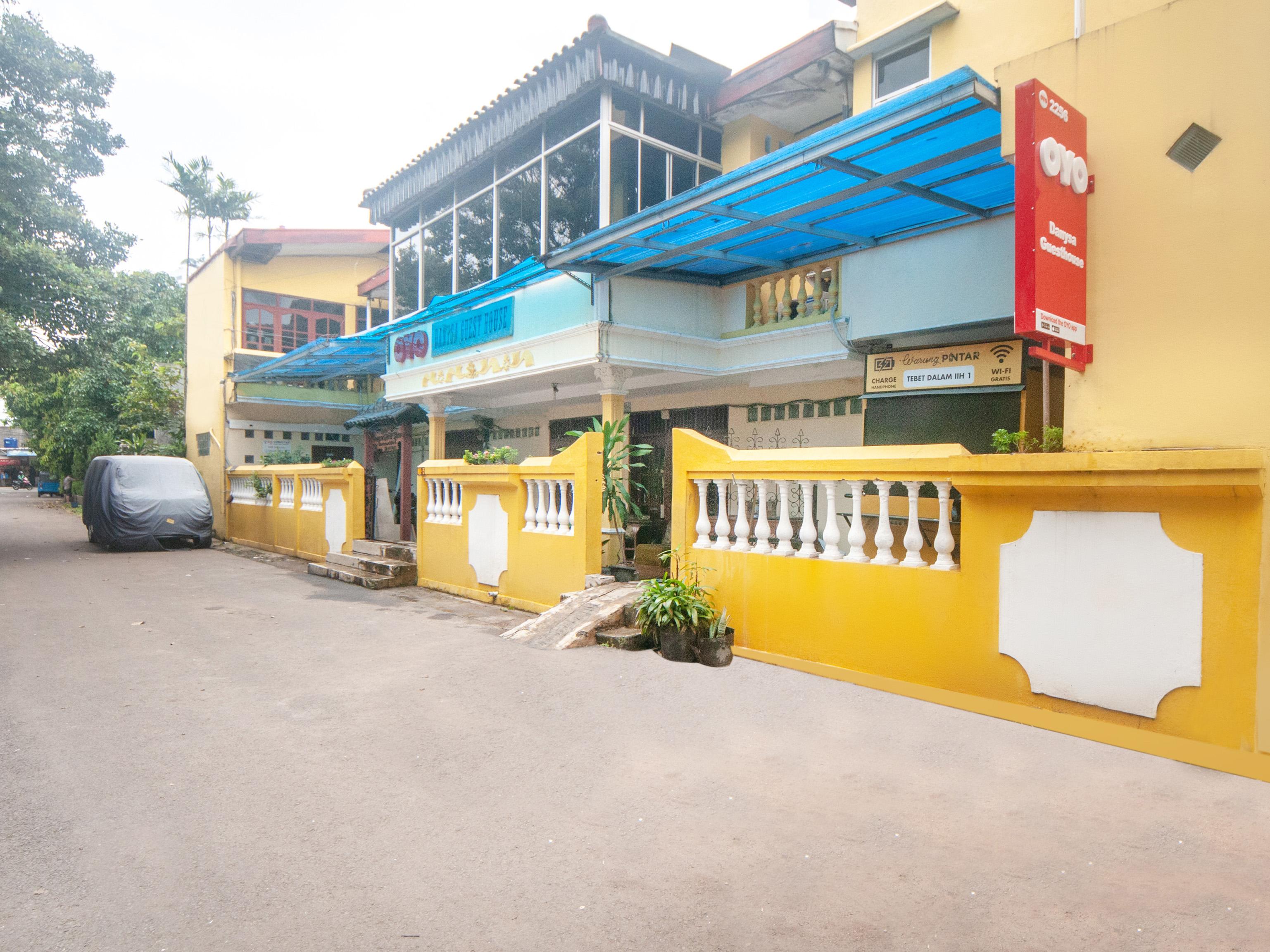 Oyo 2256 Danysa Guesthouse Jakarta Exterior photo