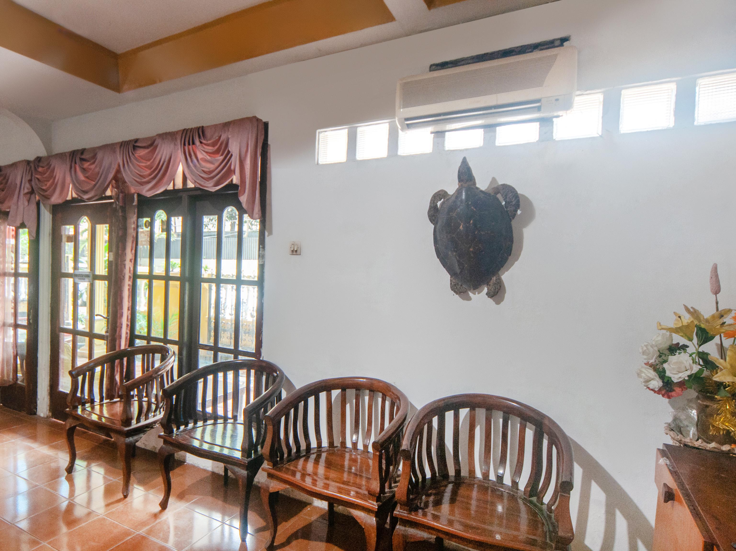 Oyo 2256 Danysa Guesthouse Jakarta Exterior photo
